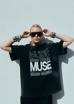 Muse Logo oversize tee Sort Copenhagen Muse 